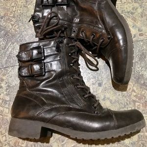 Guess buckled leather like boots